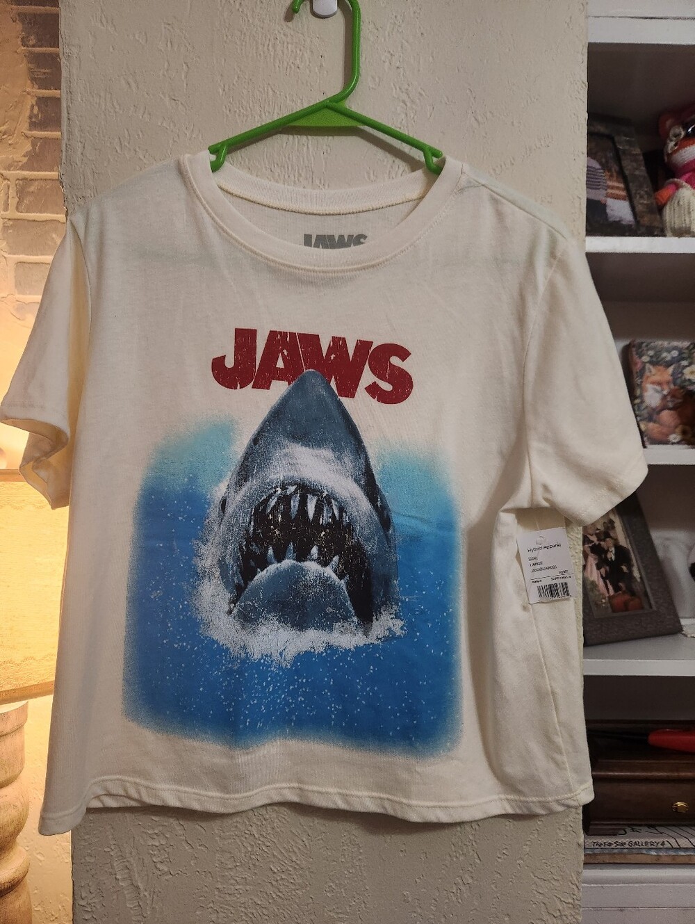 Jaws Graphic Cropped Tee By Universal Size Large P2p 19 Euc